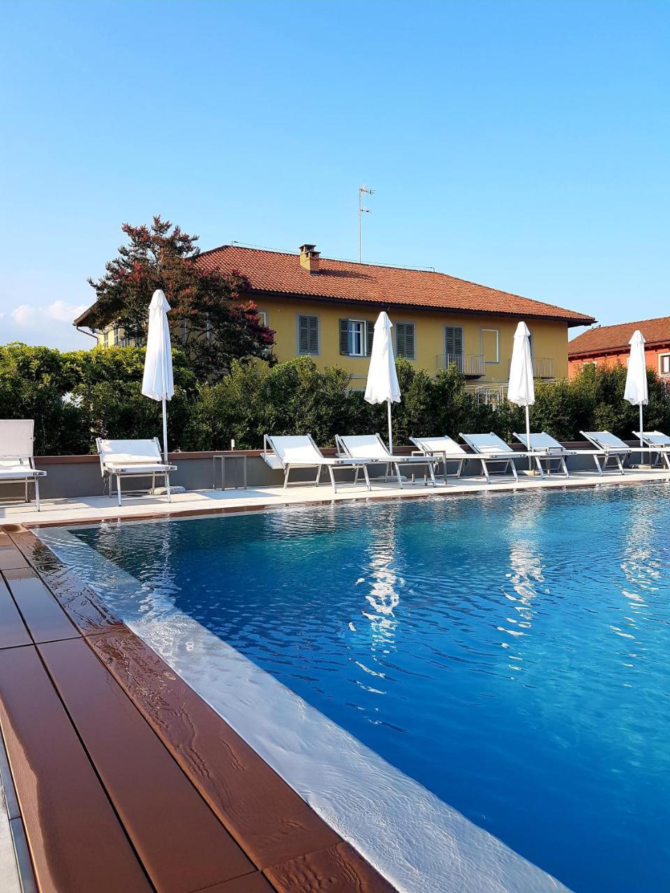 Locanda Ferro Uno, Golf Citta Di Асти Экстерьер фото